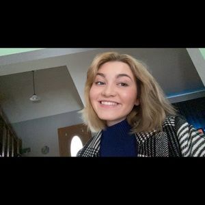 Meet your Posher, Caytlynn